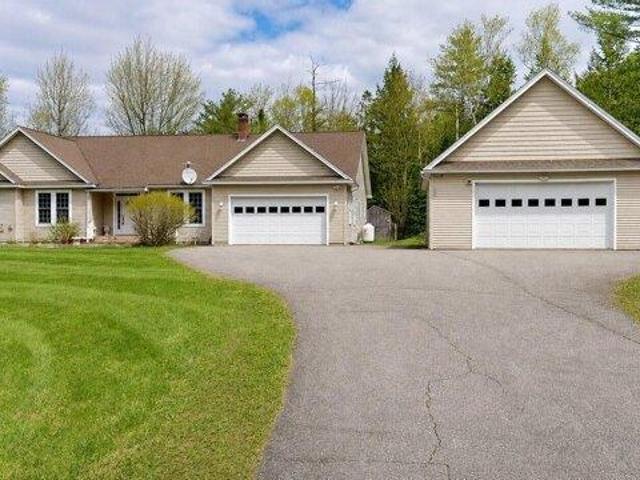 House for sale in Maine