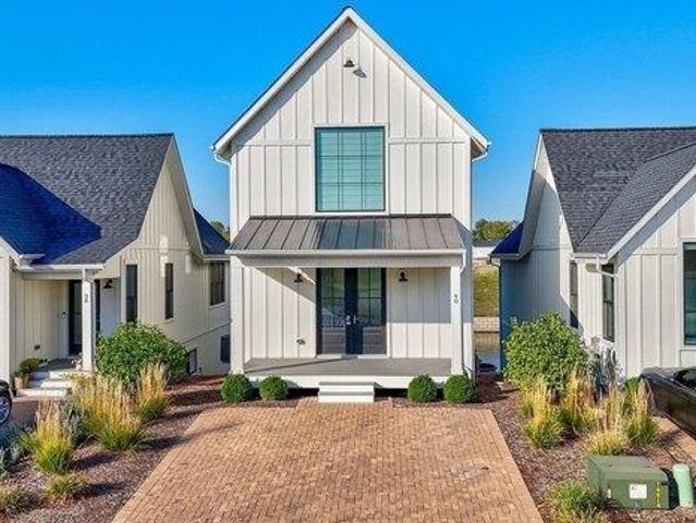 House for sale in Ottawa, Illinois