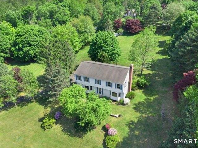 House for sale in Oxford, Connecticut