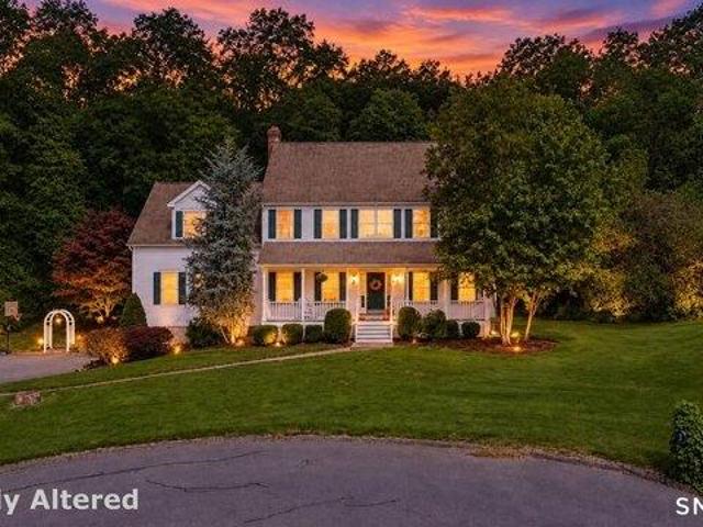 House for sale in Oxford, Naugatuck Valley Planning Region