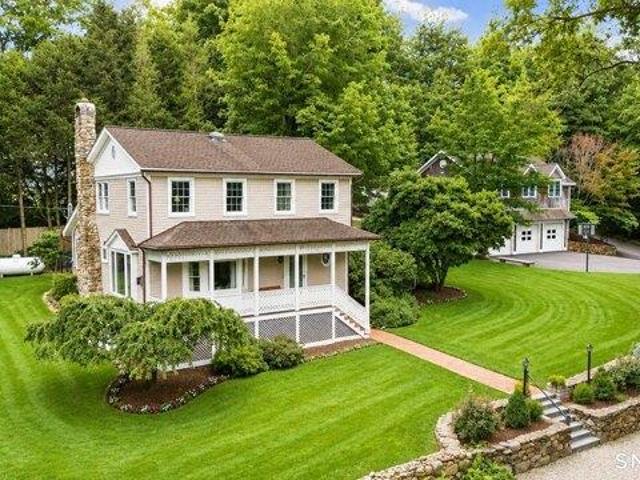 House for sale in Oxford, Connecticut