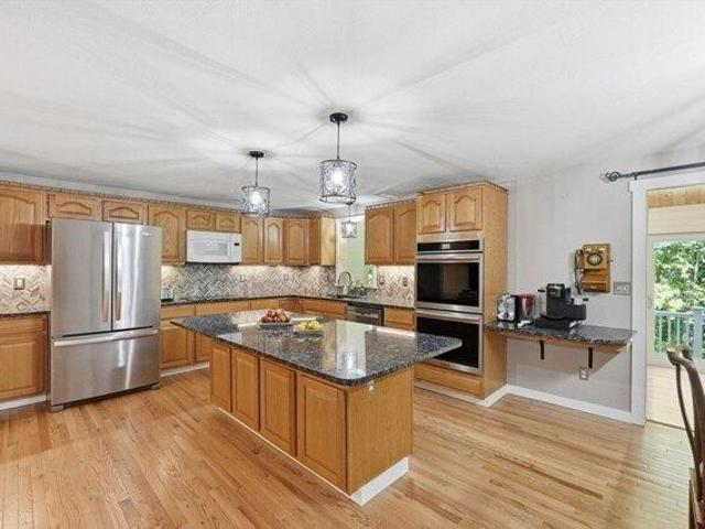 House for sale in North Oxford, Massachusetts
