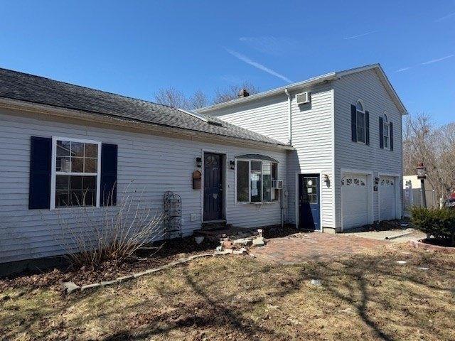 House for sale in North Oxford, Massachusetts