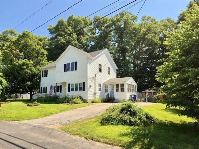 House for sale in North Oxford, Massachusetts