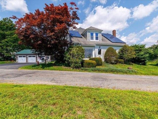 House for sale in Oxford, Worcester County