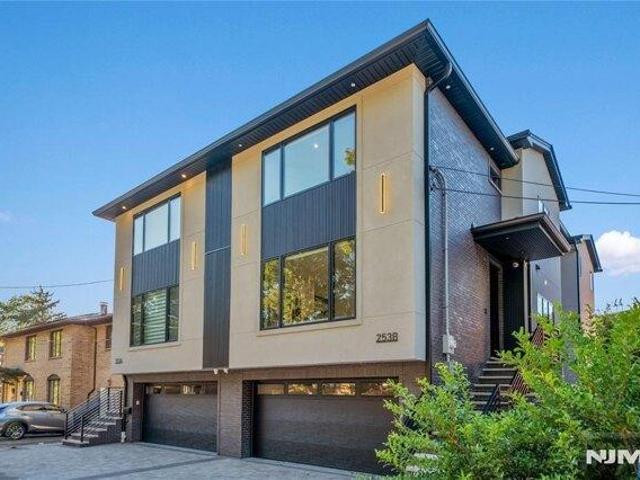 Condo for sale in Palisades Park, Bergen County