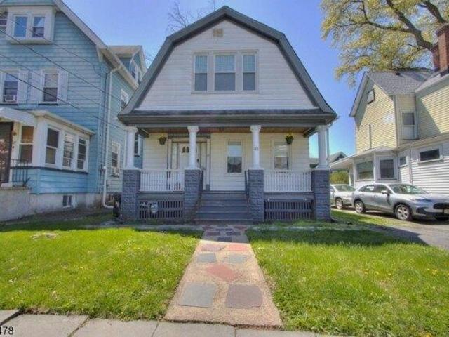 House for sale in Passaic, New Jersey
