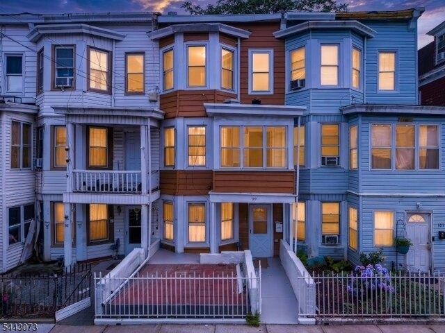 House for sale in Passaic, New Jersey