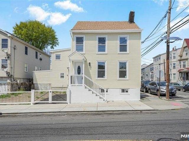 House for sale in Passaic, New Jersey