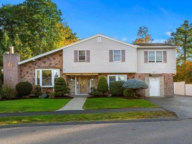 House for sale in Peabody, Essex County