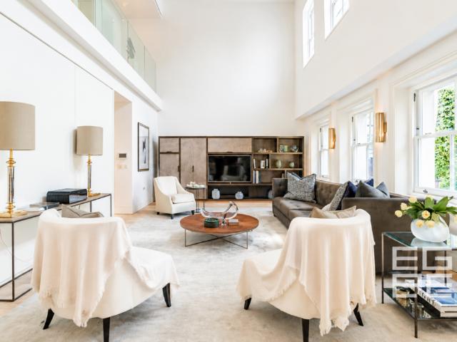 Flat for sale in Bayswater, Greater London