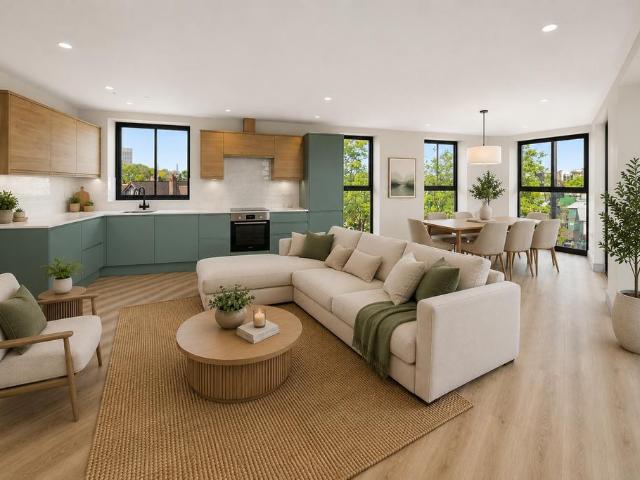 Flat for sale in London Borough of Hounslow, Greater London