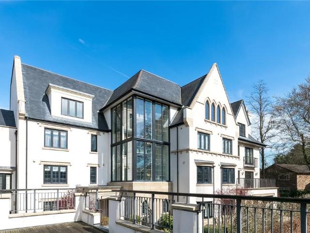 Flat for sale in Alderley Edge