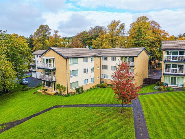 Flat for sale in Endcliffe Student Village, Sheffield