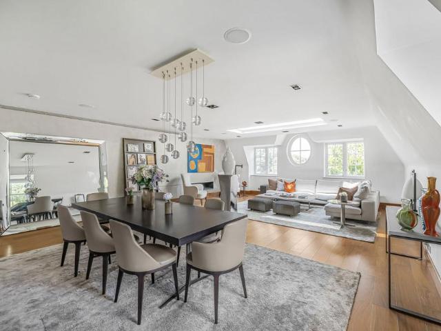 Flat for sale in South Kensington, Greater London
