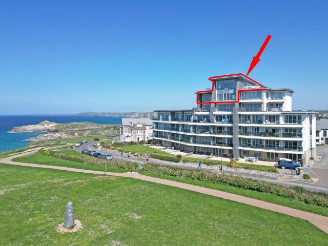 Flat for sale in Newquay, Cornwall