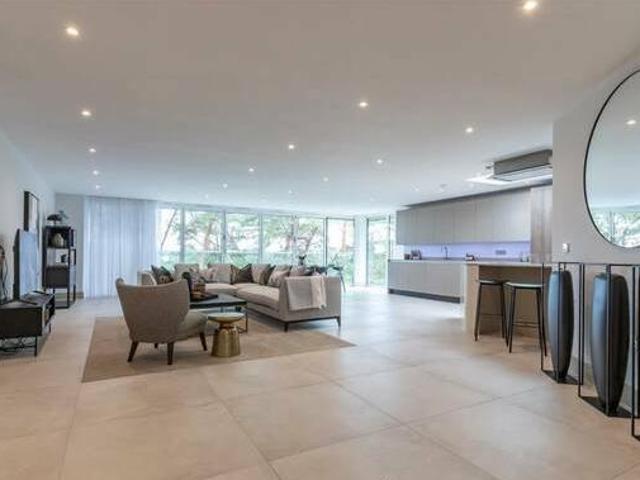 House for rent in Lyons, Greater London