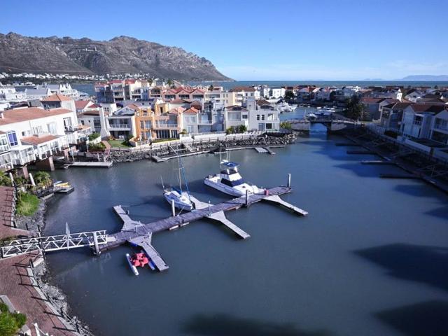Apartment for sale in Gordon's Bay, Western Cape