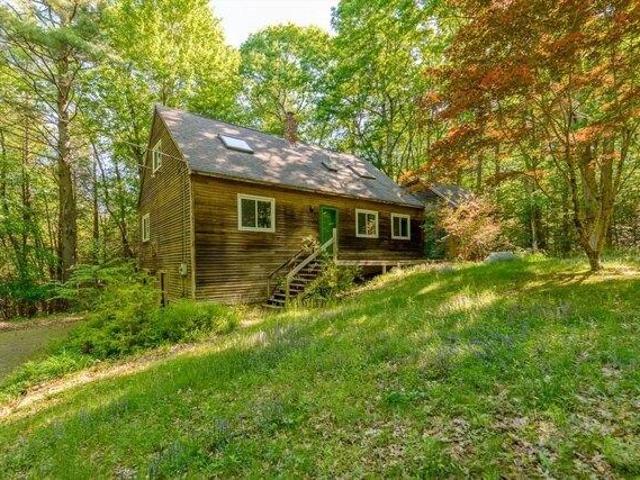 House for sale in Pepperell, Massachusetts