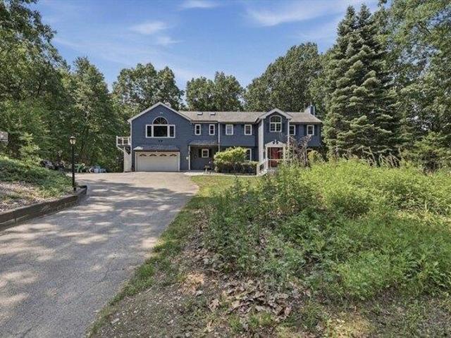 House for sale in Pepperell, Massachusetts
