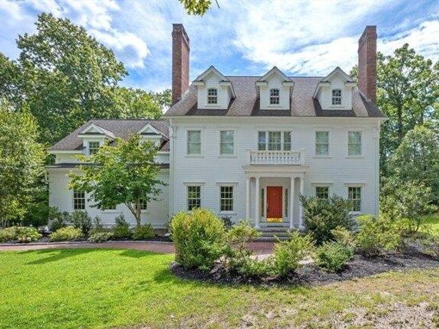 House for sale in Pepperell, Massachusetts