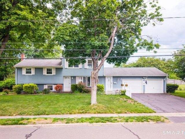 House for sale in Plainville, Connecticut