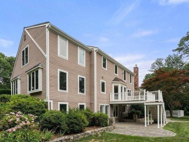 House for sale in Manomet, Massachusetts