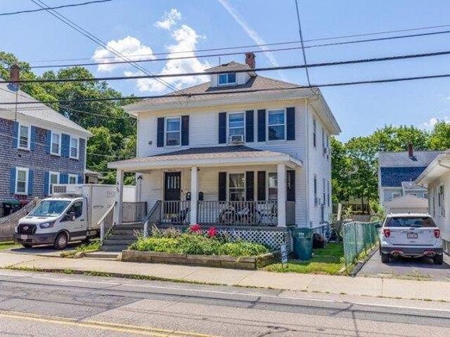House for sale in Manomet, Massachusetts