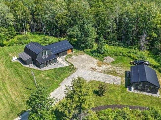 House for sale in Plymouth, Maine