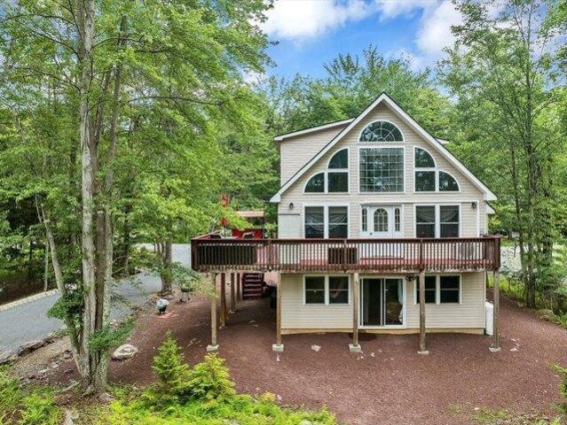 House for sale in Pocono Lake, Pennsylvania