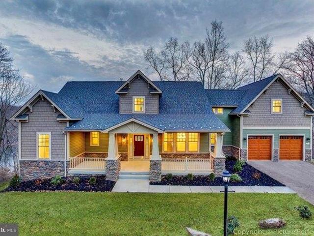 House for sale in Dickerson, Maryland