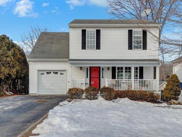 House for sale in Centereach, New York