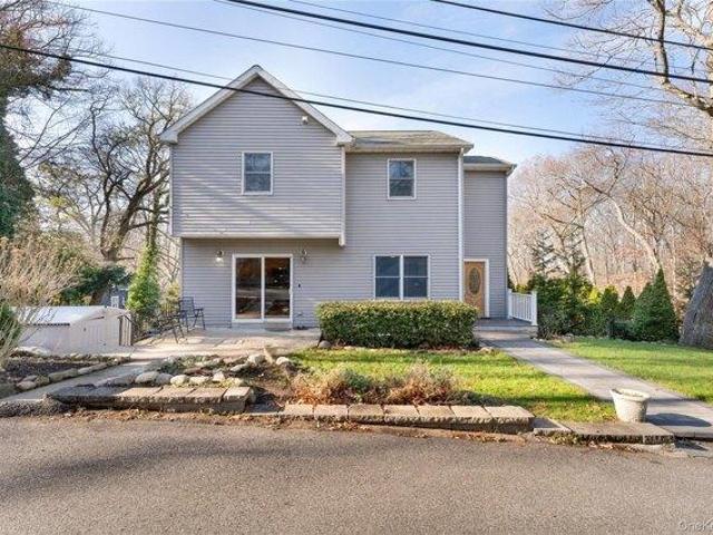 House for sale in Centereach, New York