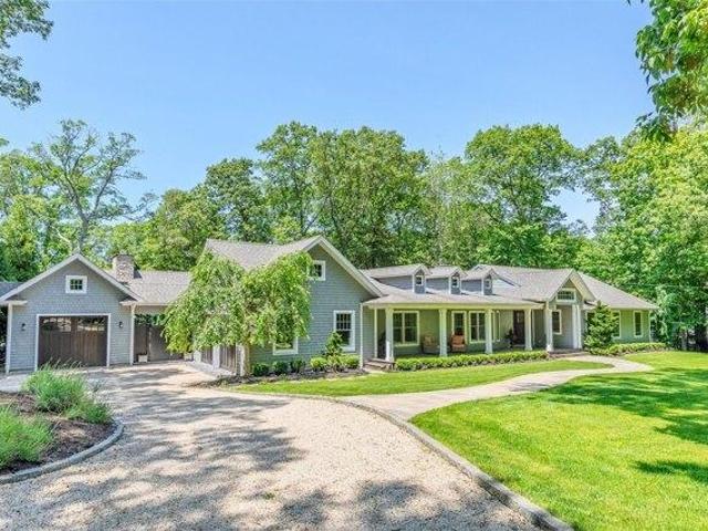House for sale in Port Jefferson House for sale in Port Jefferson