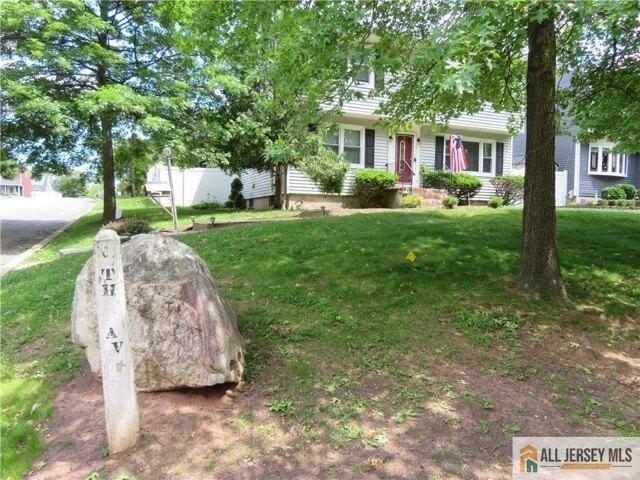 House for sale in Avenel, New Jersey