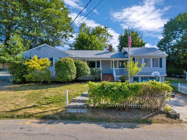 House for sale in Peaks Island, Maine