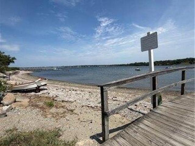 House for sale in Portsmouth, Rhode Island