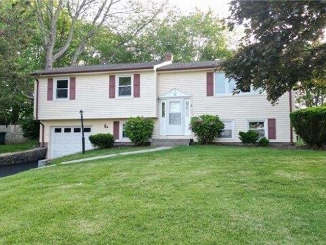 House for sale in Portsmouth, Rhode Island