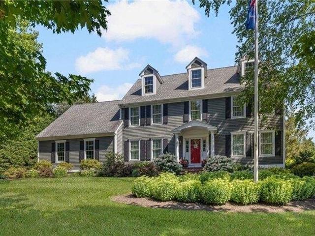 House for sale in Portsmouth, Rhode Island
