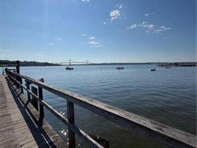 House for sale in Portsmouth, Rhode Island