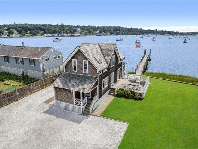 House for sale in Portsmouth, Rhode Island
