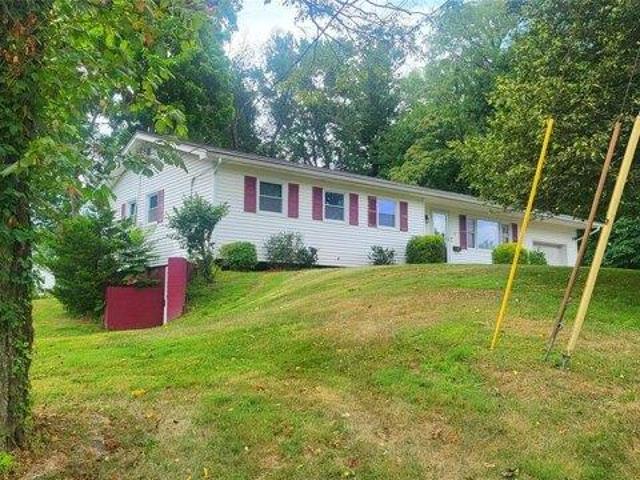House for sale in Poughkeepsie, New York
