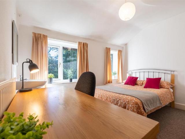 Flat for rent in Bowerham, Bare