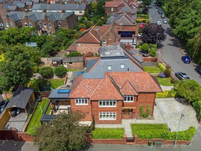 Property for sale in Stockton Heath, Warrington