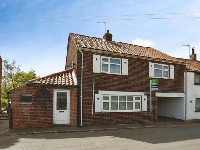 Property for sale in Halsham, East Riding Of Yorkshire