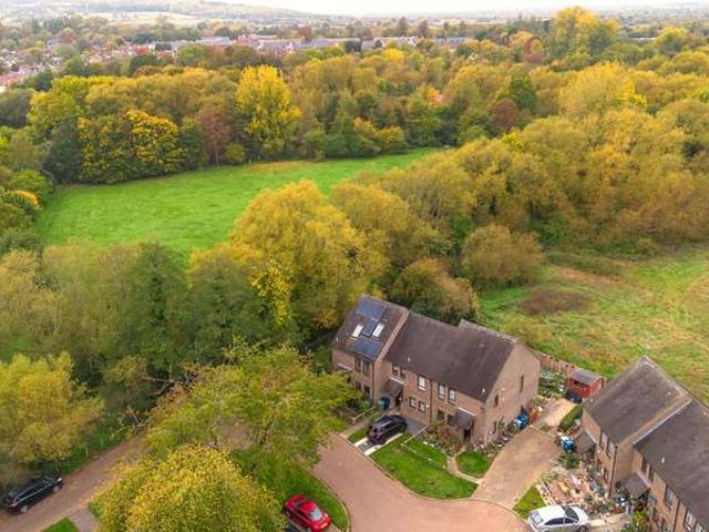Property for sale in Wolvercote, The Slade