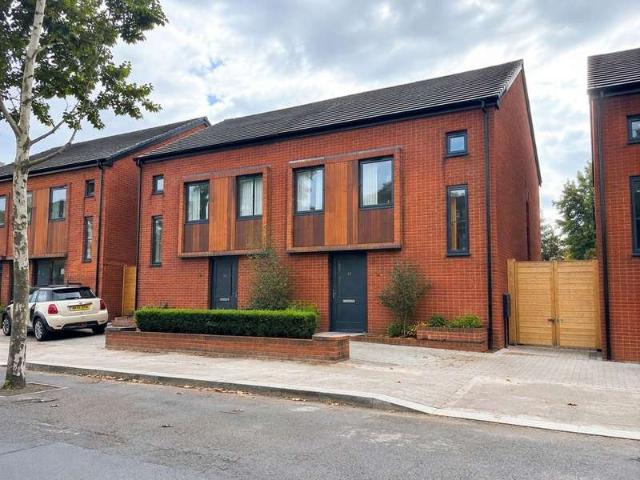 Property for sale in Georgia, Greater Manchester