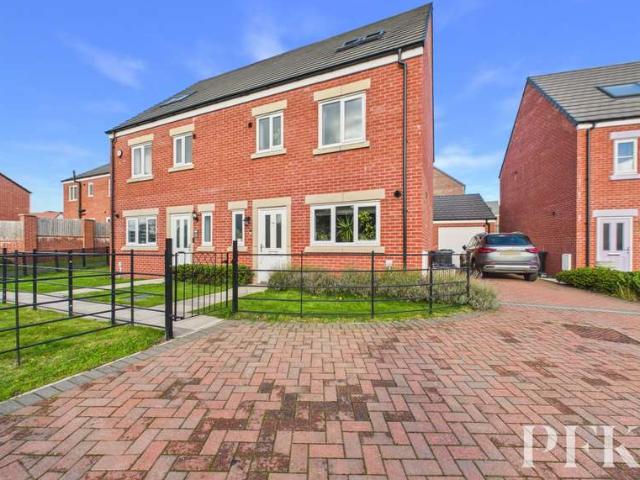 Property for sale in Carleton Heights, Penrith