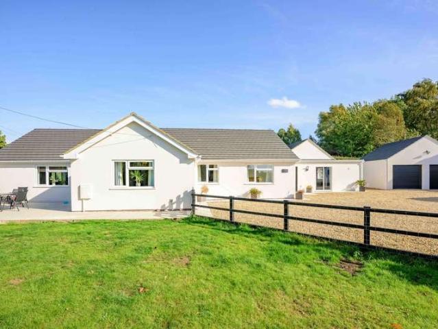 Property for sale in Kirton End, Boston