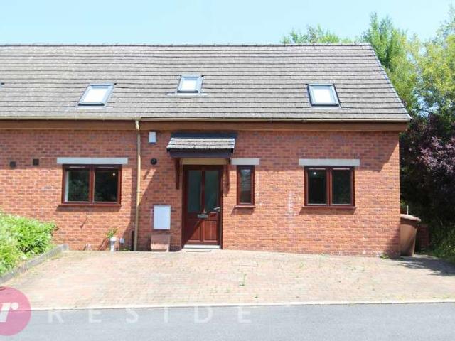 Property for sale in Firgrove, Burnedge